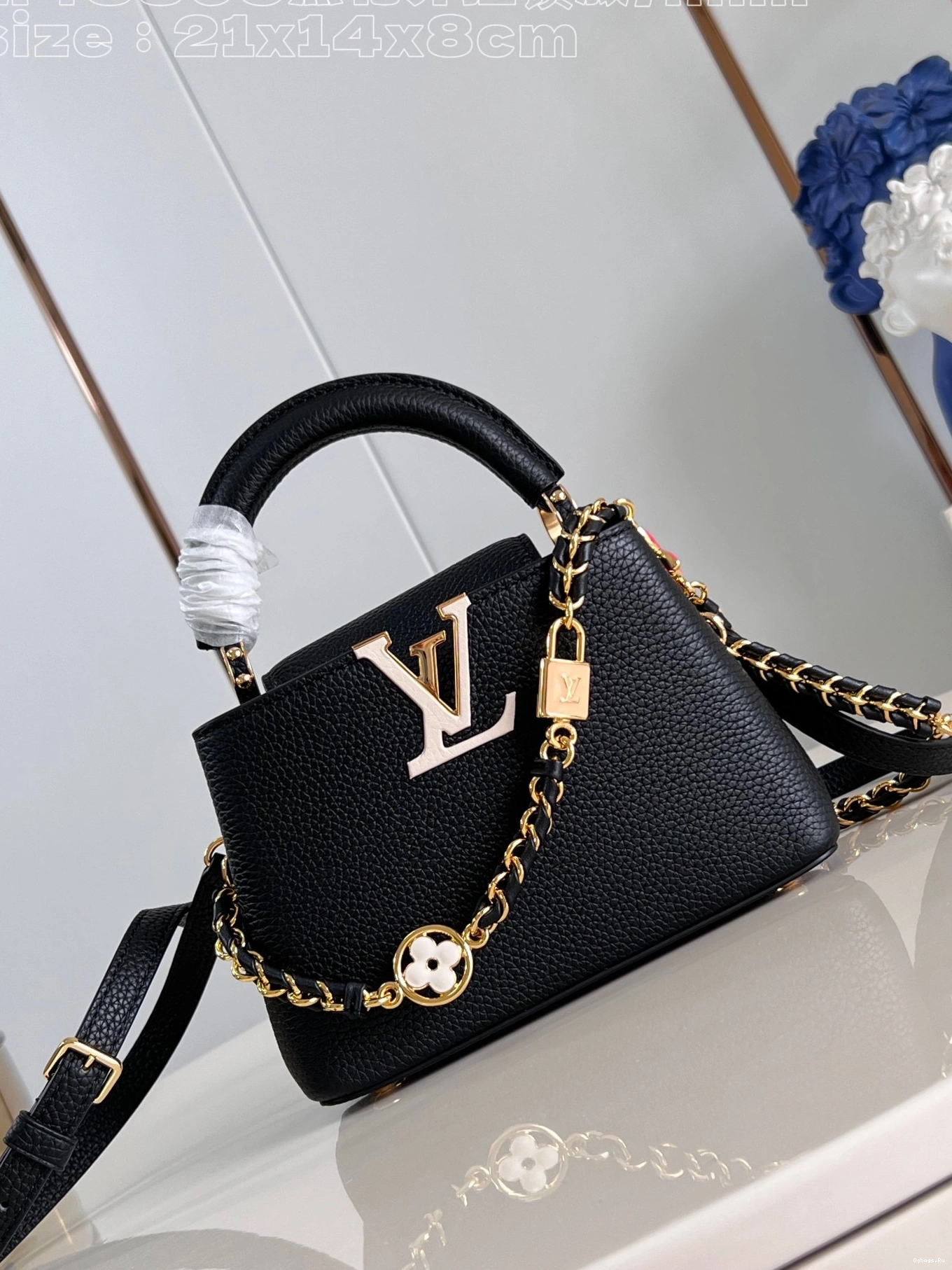 CAPUCINES LOUIS MINI-21*14*8CM VUITTON 0315